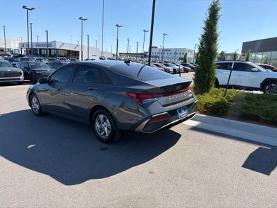 2025 Hyundai Elantra SE