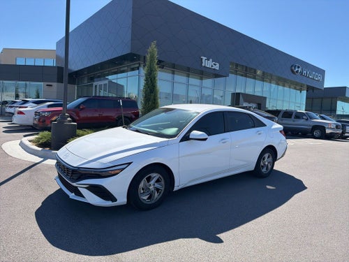2024 Hyundai Elantra SE