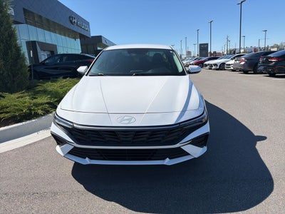2024 Hyundai Elantra SE