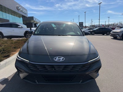 2025 Hyundai Elantra SEL Sport