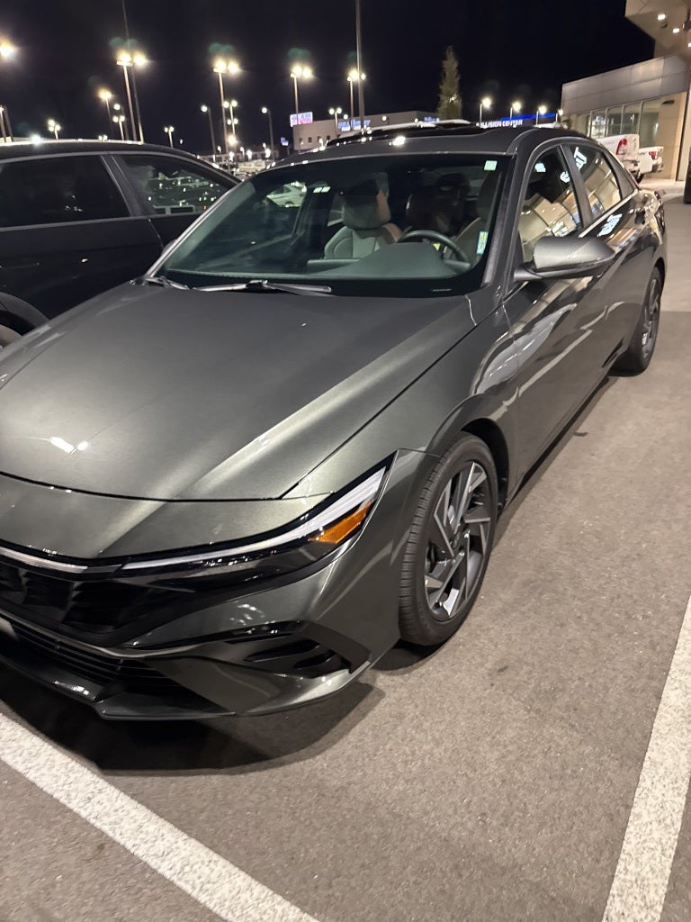 2024 Hyundai Elantra Hybrid Limited