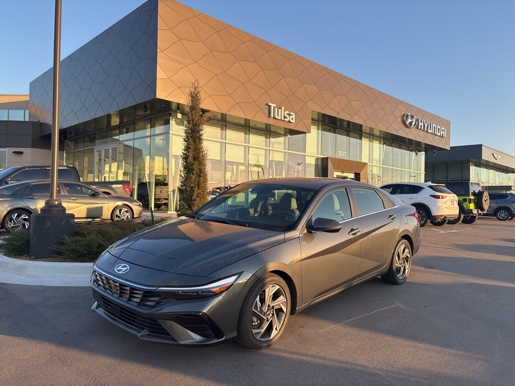 2024 Hyundai Elantra Hybrid Limited