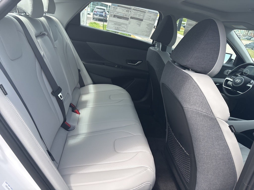 2025 Hyundai Elantra Hybrid Limited