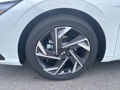 2025 Hyundai Elantra Hybrid Limited