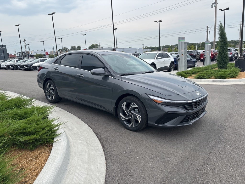 2025 Hyundai Elantra Hybrid Limited