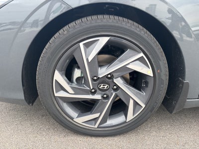 2025 Hyundai Elantra Hybrid Limited