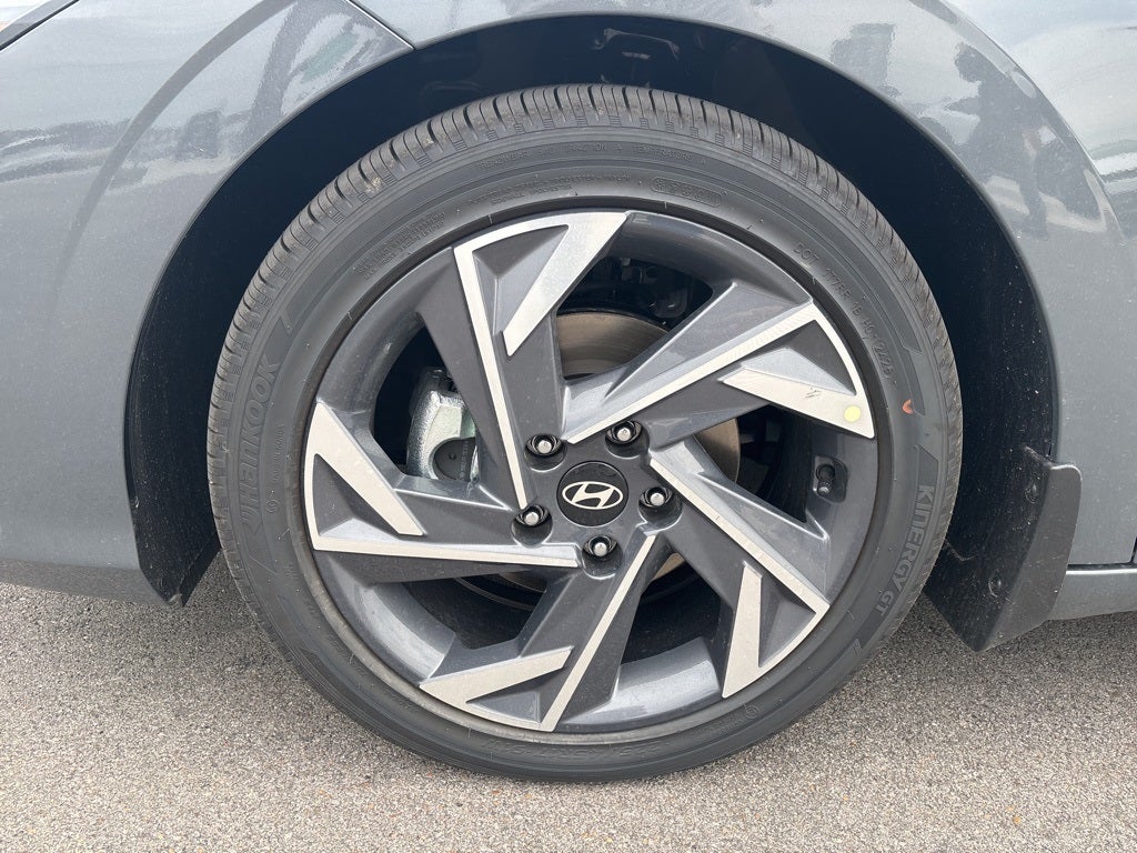 2025 Hyundai Elantra Hybrid Limited