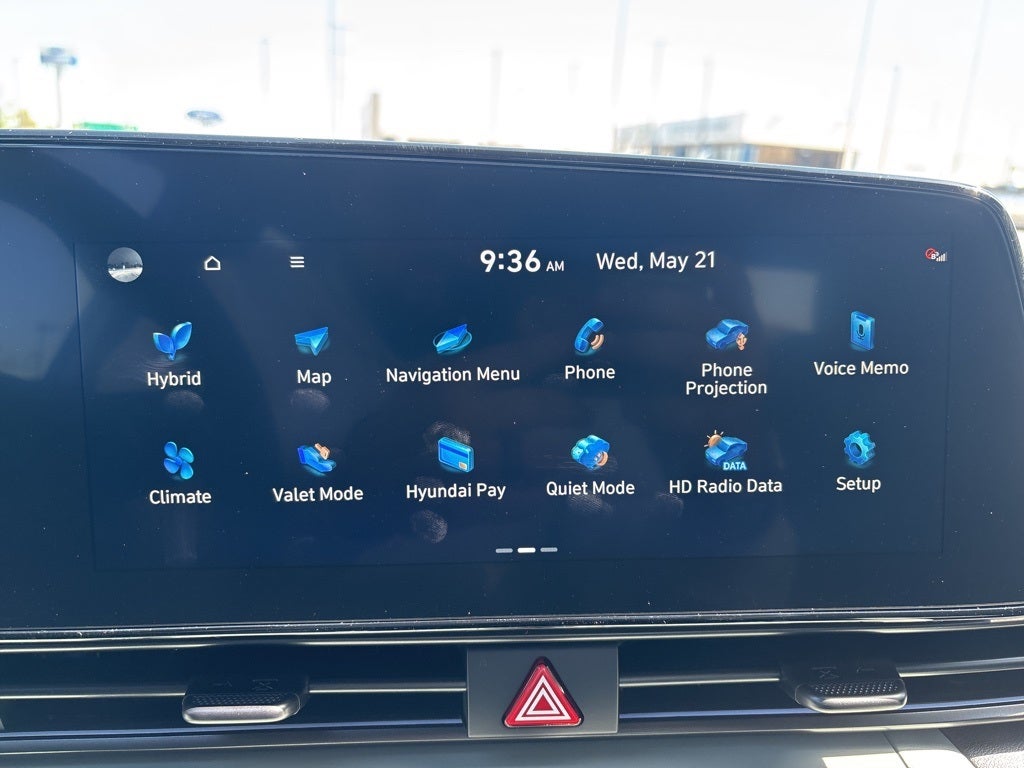 2025 Hyundai Elantra Hybrid Limited