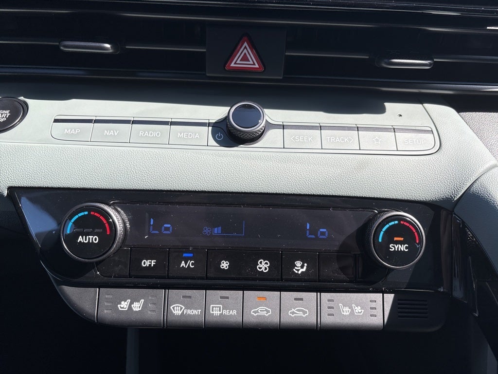 2025 Hyundai Elantra Hybrid Limited