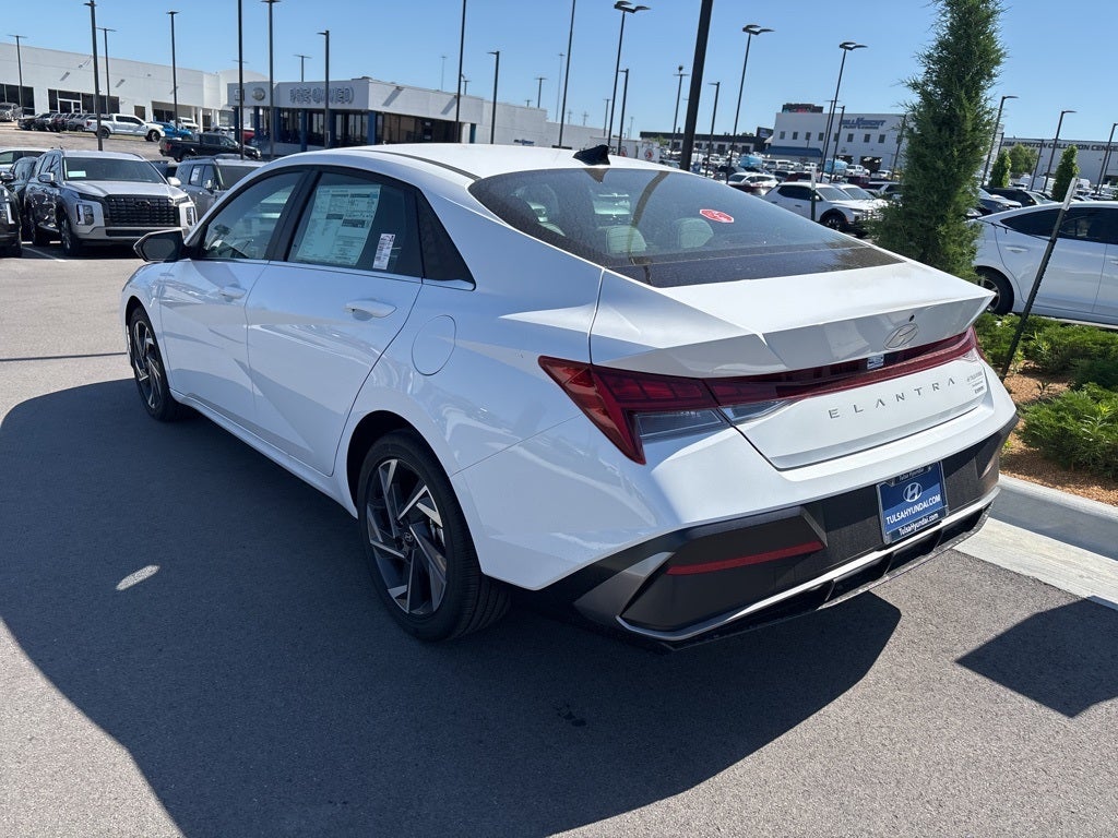 2025 Hyundai Elantra Hybrid Limited