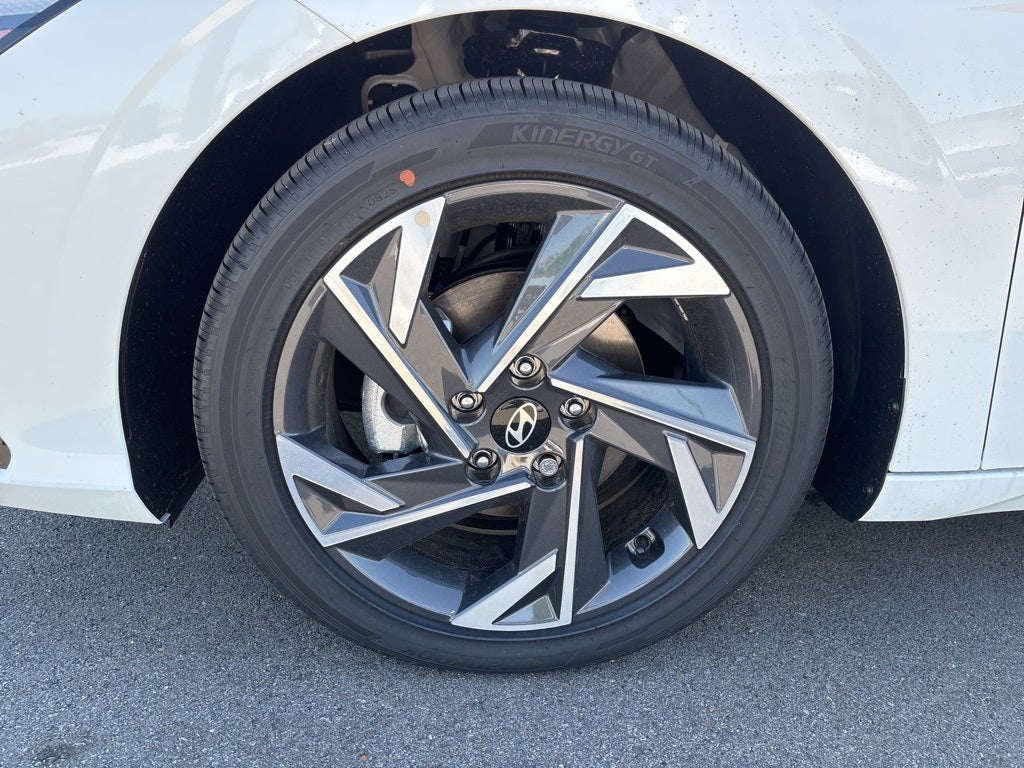 2025 Hyundai Elantra Hybrid Limited