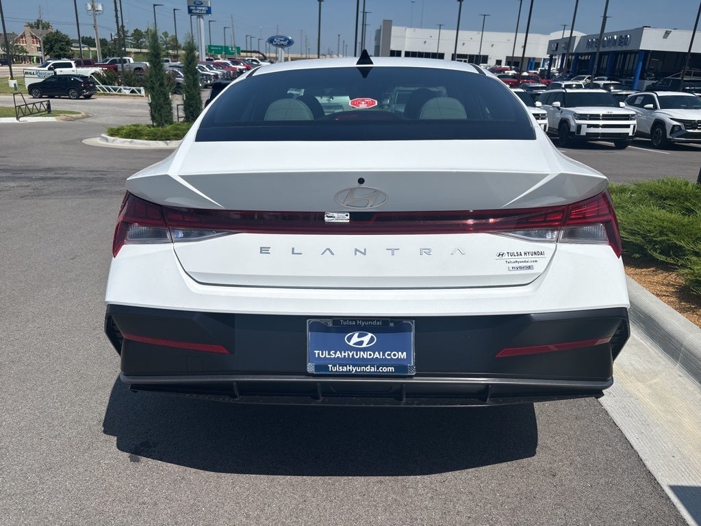 2025 Hyundai Elantra Hybrid Limited
