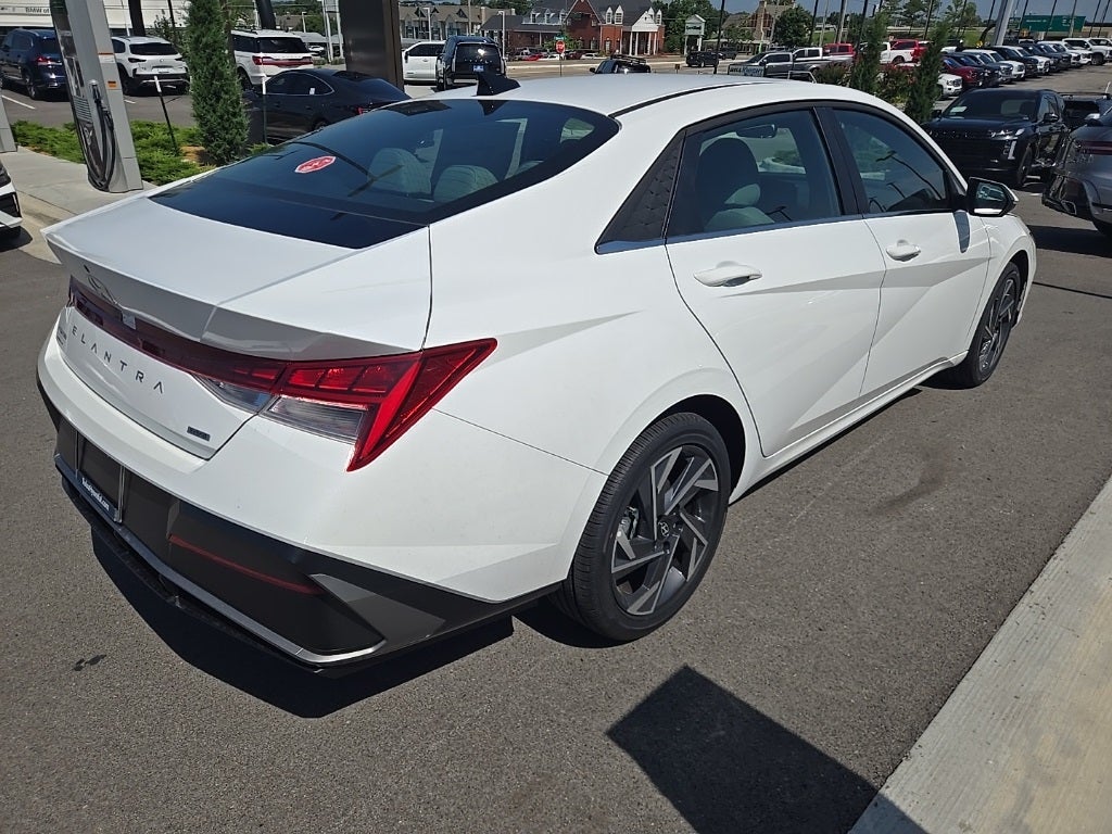 2025 Hyundai Elantra Hybrid Limited