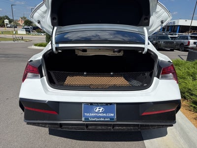 2025 Hyundai Elantra Hybrid Limited