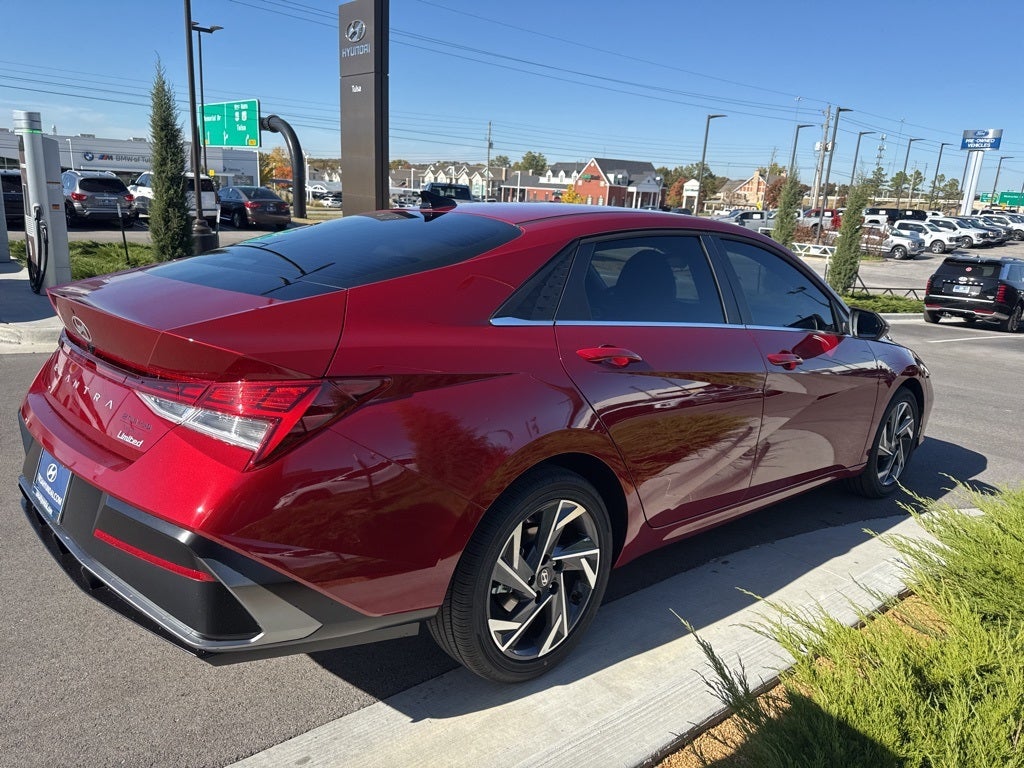 2025 Hyundai Elantra Limited