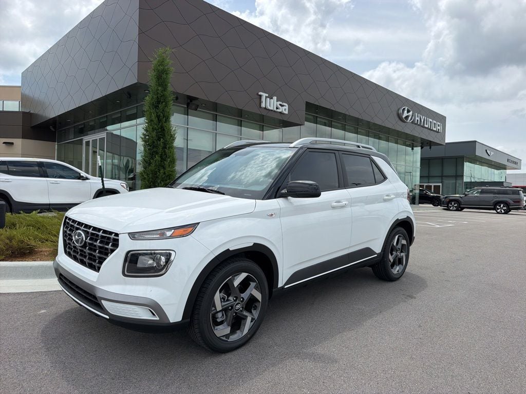 2026 Hyundai Venue SEL w/Two-Tone Roof