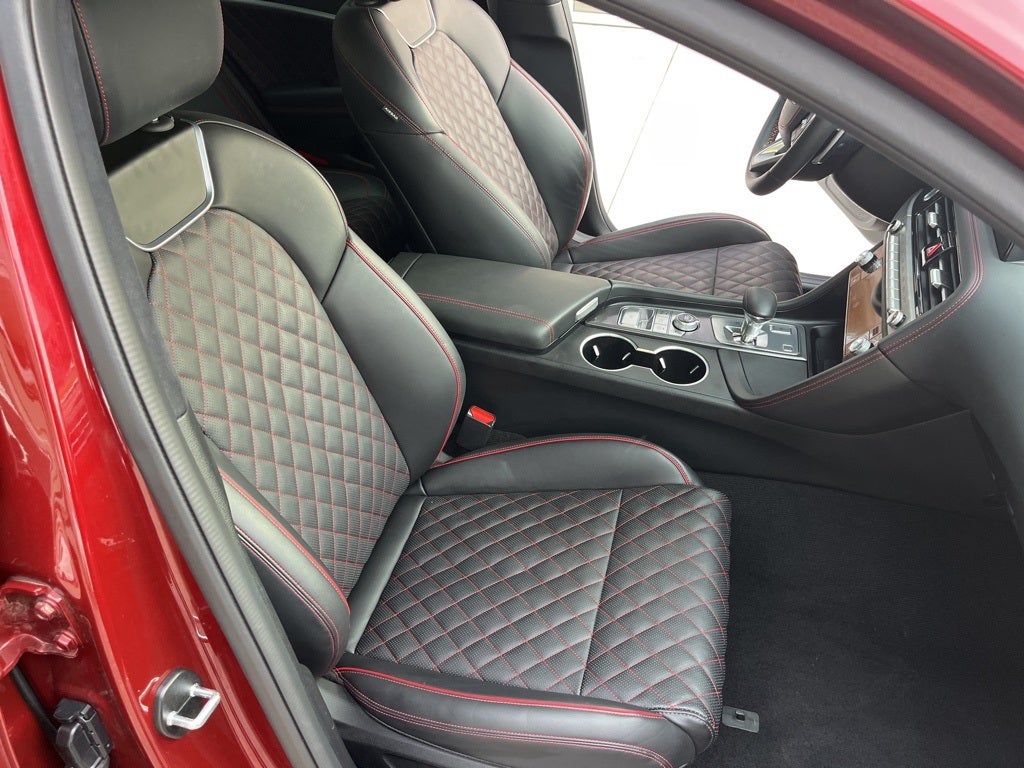 2025 Genesis G70 3.3T Sport Advanced