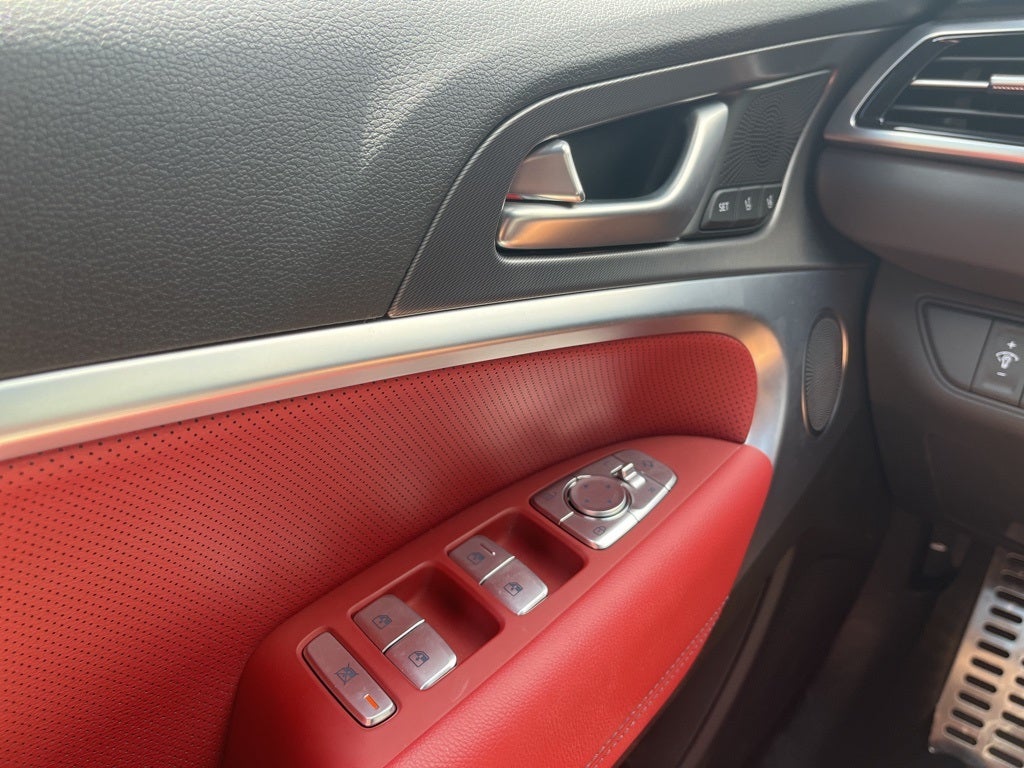 2025 Genesis G70 3.3T Sport Advanced