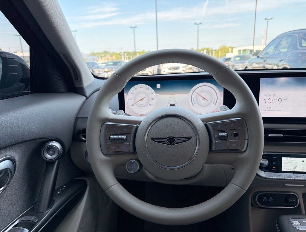 2025 Genesis GV60 Standard