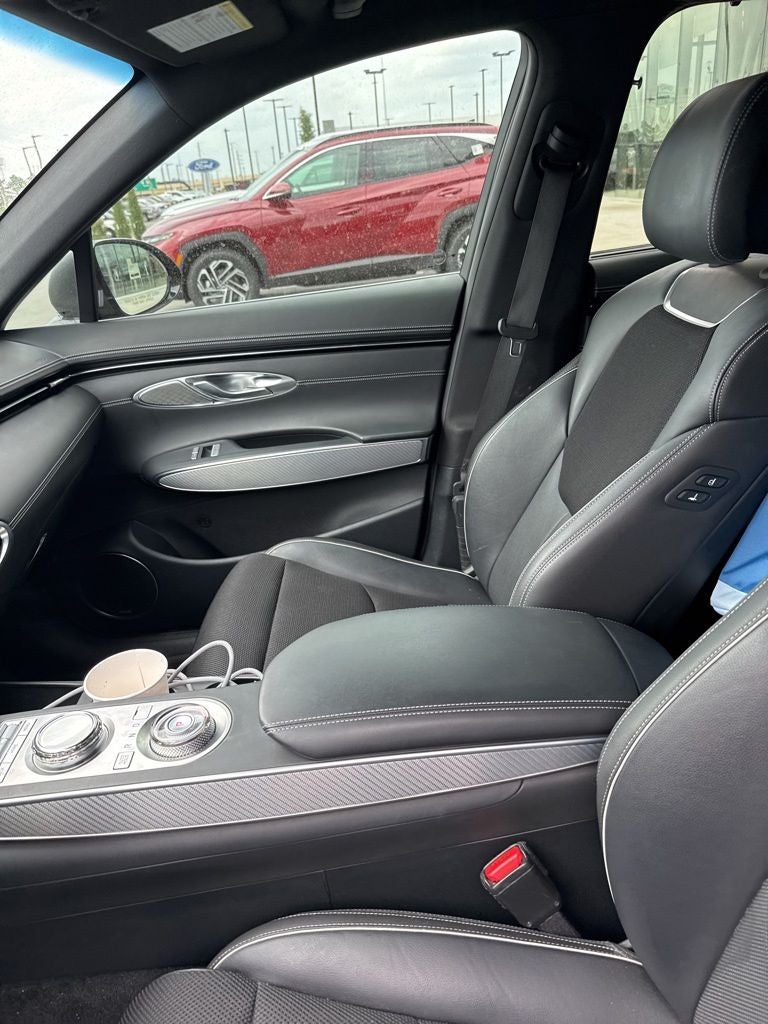 2023 Genesis GV70 2.5T