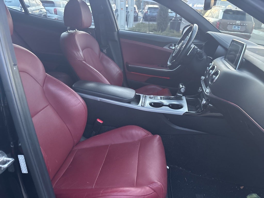 2018 Kia Stinger GT1