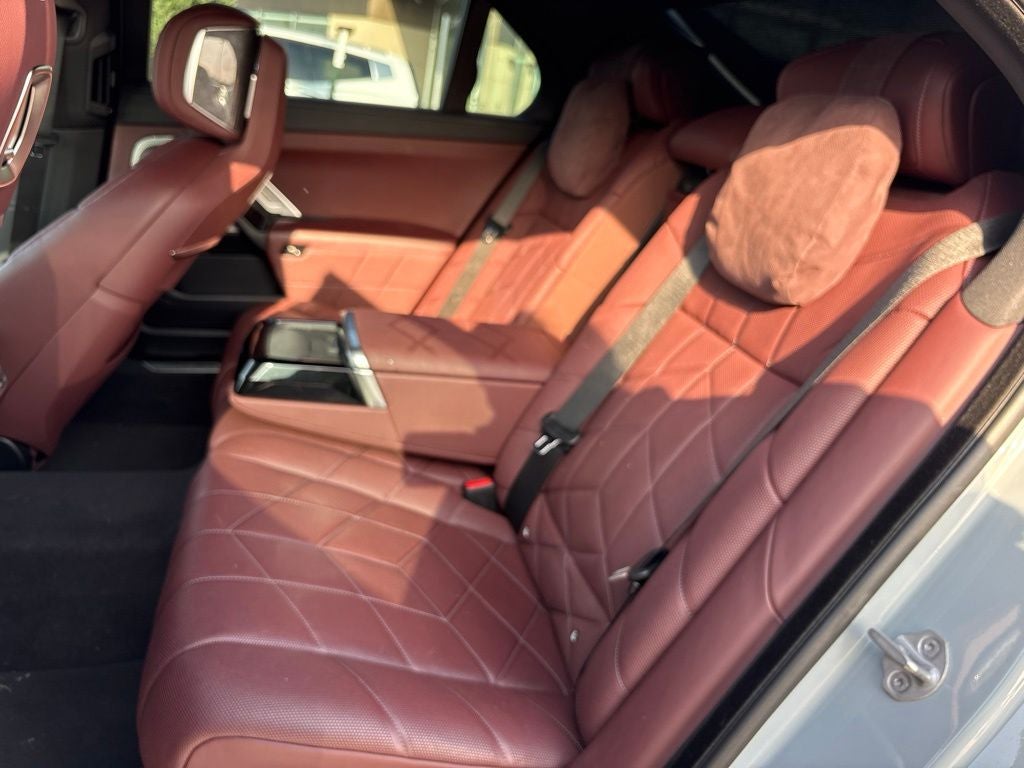 2023 BMW 7 Series 760i xDrive