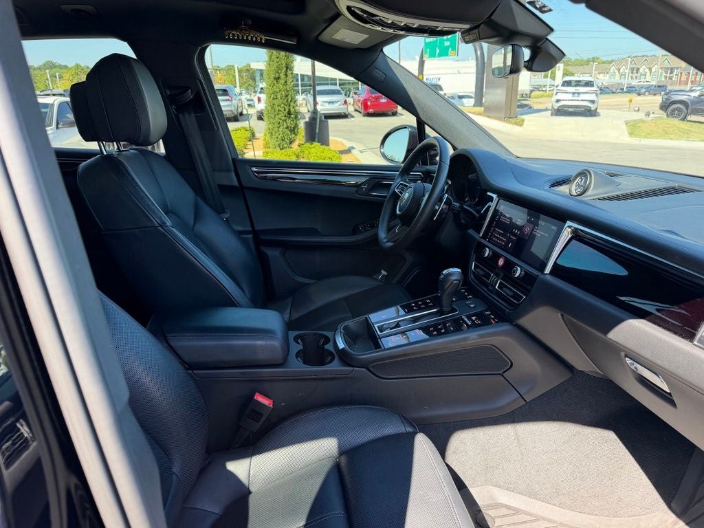 2024 Porsche Macan Base