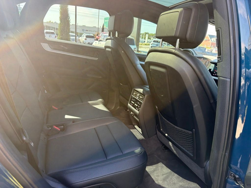 2024 Porsche Cayenne Base