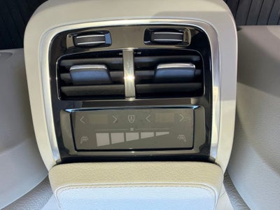 2022 Volvo XC90 Recharge Plug-In Hybrid T8 Inscription Expression Extended Range 7P