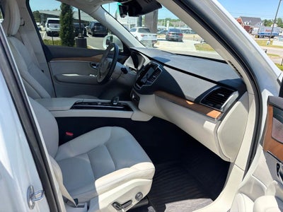 2022 Volvo XC90 Recharge Plug-In Hybrid T8 Inscription Expression Extended Range 7P
