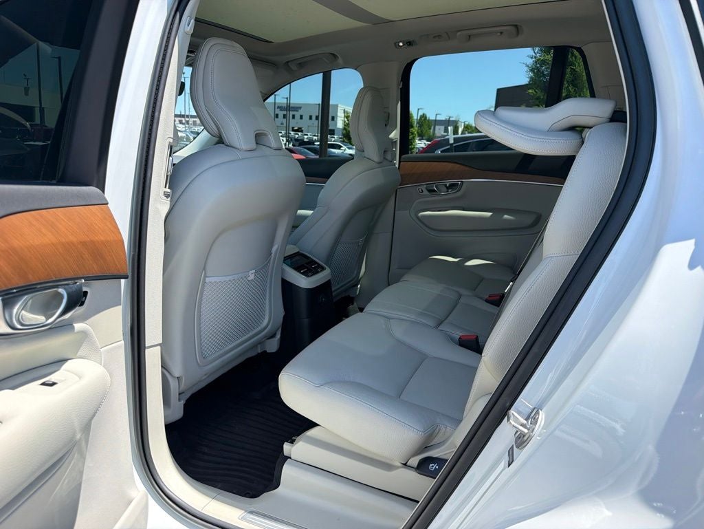 2022 Volvo XC90 Recharge Plug-In Hybrid T8 Inscription Expression Extended Range 7P