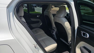 2023 Volvo XC40 Ultimate