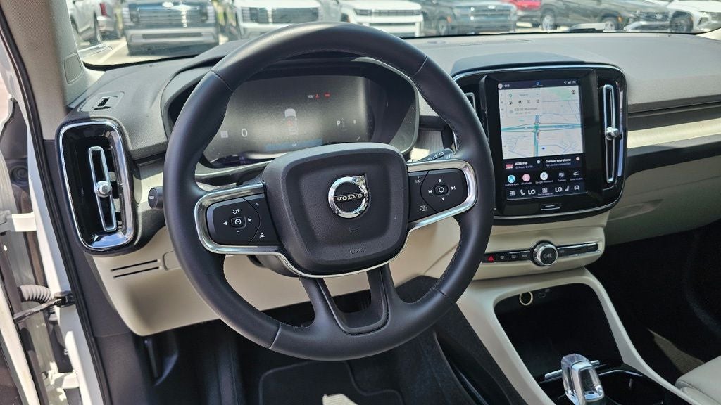 2023 Volvo XC40 Ultimate