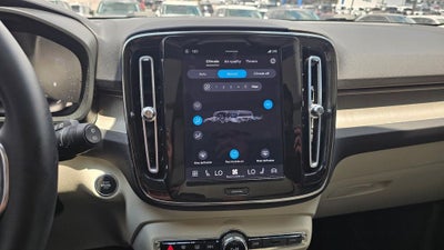 2023 Volvo XC40 Ultimate
