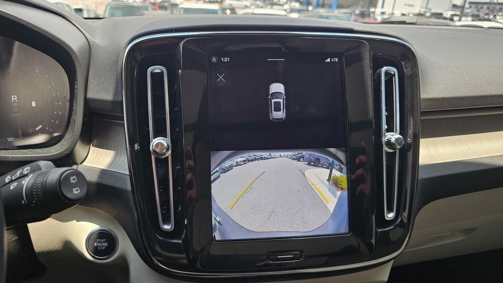 2023 Volvo XC40 Ultimate